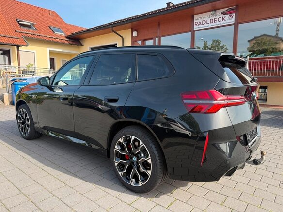 2026 BMW X3 40d xDrive IV (G45/G48), чёрный - вид 4