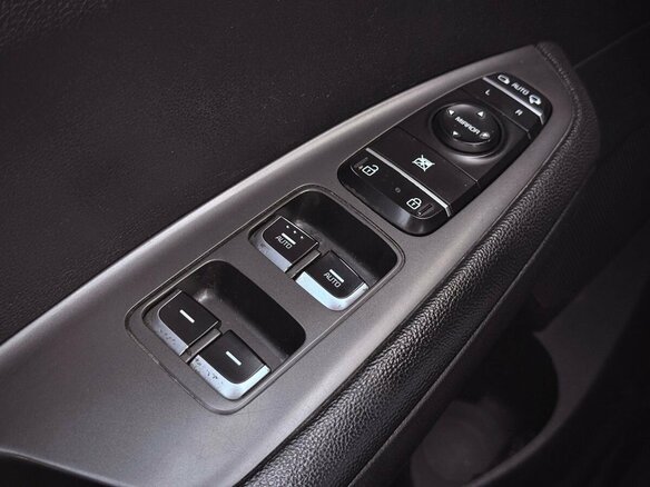2019 Kia Optima IV Рестайлинг, белый, 1390000 рублей - вид 21