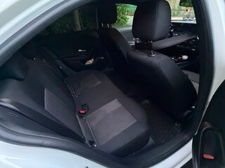 2019 Mercedes-Benz A-Класс 200 IV (W177), белый, 2000000 рублей, вид 3