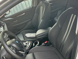2018 BMW 2 серии Active Tourer 225xe F45 Рестайлинг, серебристый, 1900000 рублей, вид 4