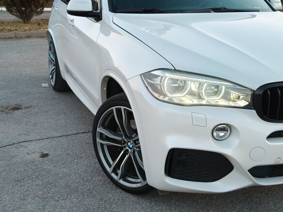 2018 BMW X5 30d III (F15), белый, 4900000 рублей - вид 5