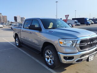 2021 Ram 1500 Crew Cab eTorque V, серебристый, 7000000 рублей, вид 5