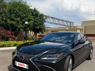 2018 Lexus ES 350 VII, чёрный, 3700000 рублей, вид 2