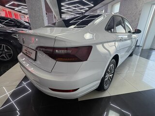 2020 Volkswagen Jetta VII, белый, 1995000 рублей, вид 5
