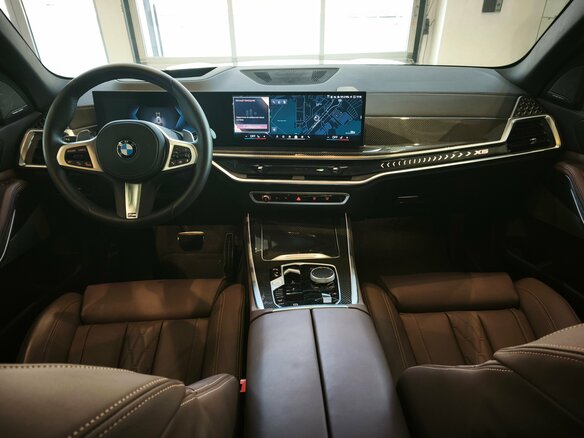2025 BMW X5 40d IV (G05/G18) Рестайлинг, серый, 14500000 рублей - вид 13