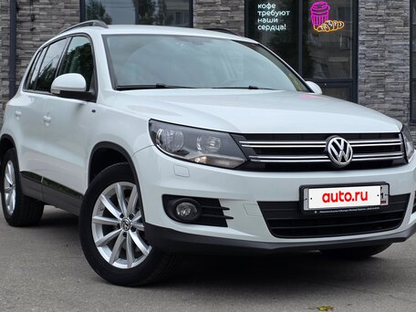 2015 Volkswagen Tiguan I Рестайлинг, белый, 2350000 рублей, вид 1