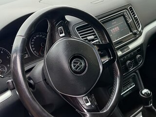 2018 Volkswagen Sharan II Рестайлинг, чёрный, 1750000 рублей, вид 5