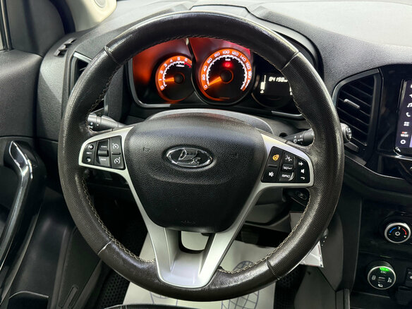 2020 Lada (ВАЗ) XRAY Cross I, чёрный, 1040000 рублей - вид 19