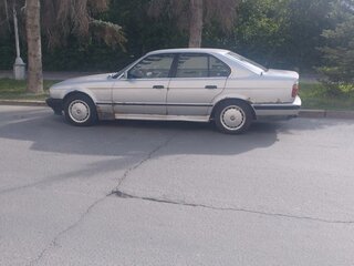 1992 BMW 5 серии 525i III (E34), серебристый, 300000 рублей, вид 4