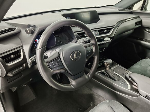 2021 Lexus UX 200 I, белый, 2999000 рублей - вид 13