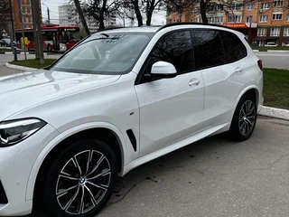 2020 BMW X5 30d IV (G05/G18), белый, 6950000 рублей, вид 5