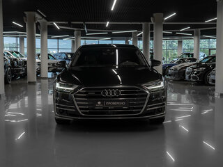 2018 Audi A8 Long 55 TFSI IV (D5), чёрный, 3800000 рублей, вид 3