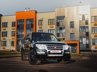 2014 Mitsubishi Pajero IV Рестайлинг 2, чёрный, 2999999 рублей, вид 3