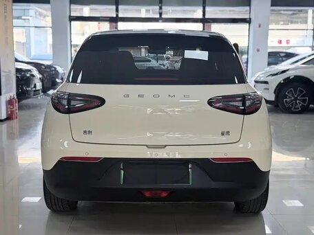 2025 Geely Geome Xingyuan 40.16 kWh, белый, 1438922 рублей, вид 5
