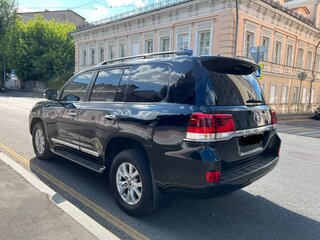 2015 Toyota Land Cruiser 200 Series Рестайлинг 2, чёрный, 5400000 рублей, вид 4