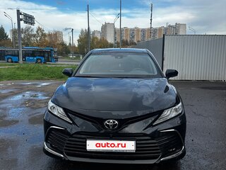2021 Toyota Camry VIII (XV70) Рестайлинг, чёрный, 4200000 рублей, вид 4