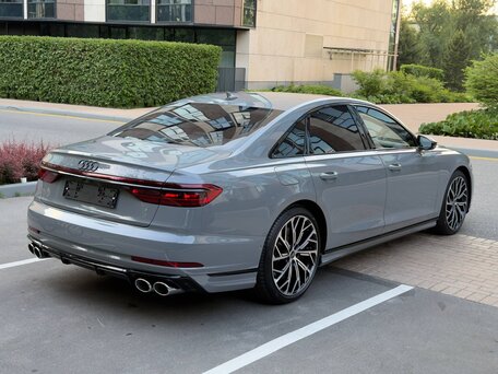 2025 Audi S8 IV (D5) Рестайлинг, серый, 21500000 рублей, вид 3
