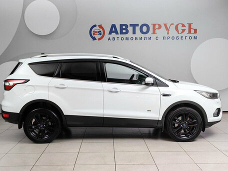 2019 Ford Kuga II Рестайлинг, белый, 1425000 рублей, вид 5