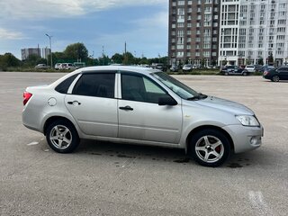2013 Lada (ВАЗ) Granta I, серебристый, 420000 рублей, вид 3