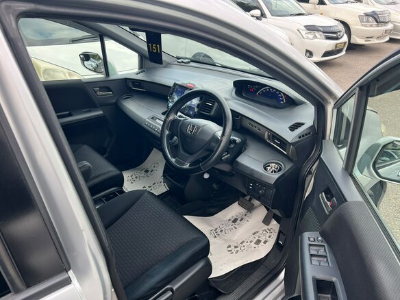 2010 Honda Freed Spike I, серый, 1079000 рублей - вид 14