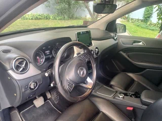 2018 Mercedes-Benz B-Класс 180 II (W246) Рестайлинг, чёрный, 1390000 рублей, вид 2