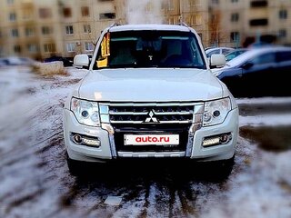 2014 Mitsubishi Pajero IV Рестайлинг 2, белый, 1950000 рублей, вид 3