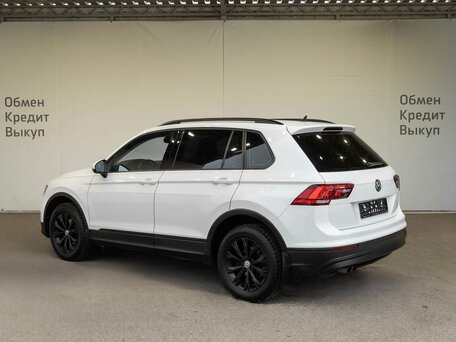 2017 Volkswagen Tiguan II, белый, 1799000 рублей, вид 4