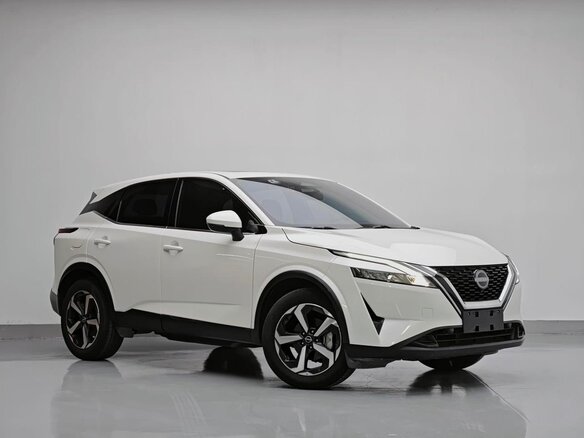 2023 Nissan Qashqai III, белый, 1360000 рублей