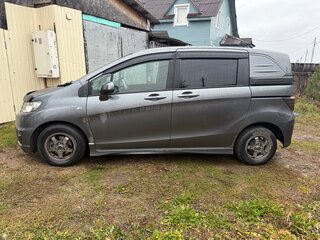 2011 Honda Freed Spike I, серый, 875000 рублей, вид 3