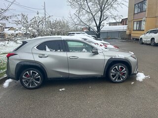2020 Lexus UX 200 I, серый, 2050000 рублей, вид 3