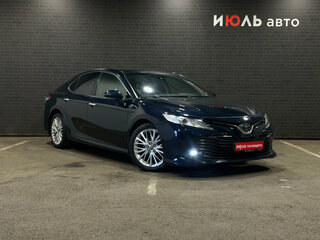 2019 Toyota Camry VIII (XV70), синий, 2429000 рублей, вид 3