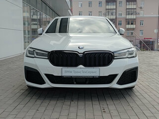 2022 BMW 5 серии 520i VII (G30/G31/G38) Рестайлинг, белый, 4790000 рублей, вид 2