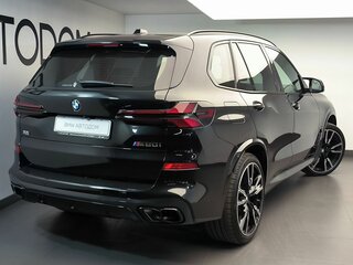 2025 BMW X5 M60i IV (G05/G18) Рестайлинг, чёрный, 18750000 рублей, вид 2