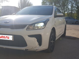 2018 Kia Rio IV, белый, 1000000 рублей, вид 2