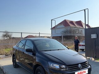 2016 Volkswagen Polo V Рестайлинг, чёрный, 720000 рублей, вид 4