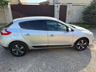 2012 Renault Megane III, серый, 620000 рублей, вид 4