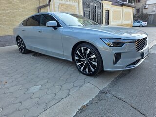 2025 Volvo S90 Long II Рестайлинг, серый, 7500000 рублей, вид 1