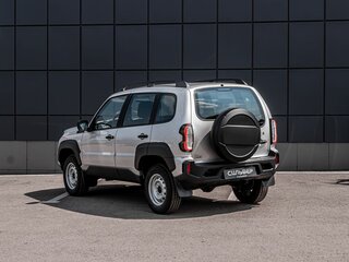 2026 Lada (ВАЗ) Niva Travel I Рестайлинг, серебристый, 1528000 рублей, вид 5