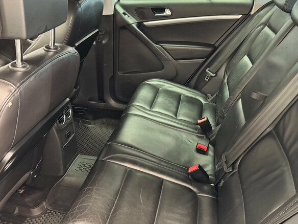 2011 Volkswagen Tiguan I Рестайлинг, белый - вид 8