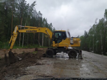 2006 Komatsu PW160, жёлтый, 4200000 рублей, вид 4