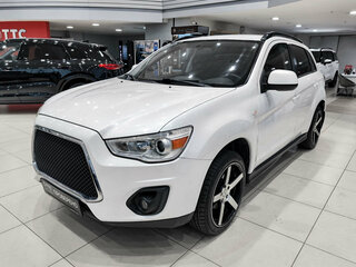 2013 Mitsubishi ASX I Рестайлинг, белый, 850000 рублей, вид 1