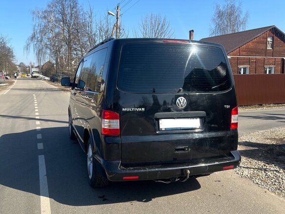 2007 Volkswagen Multivan T5, чёрный, 1250000 рублей - вид 3