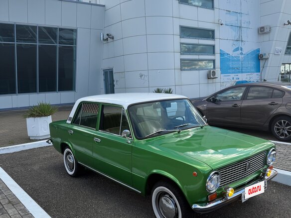 1984 Lada (ВАЗ) 21011, зелёный, 750000 рублей - вид 1