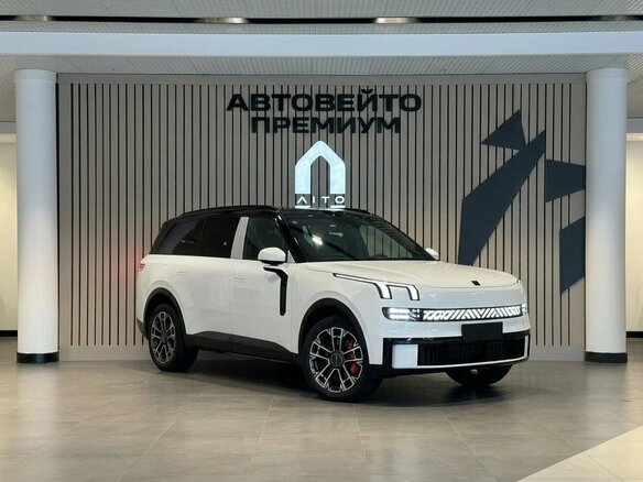 2025 Lynk & Co 900, белый - вид 7