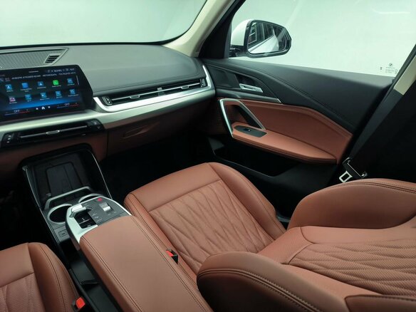 2025 BMW X1 Long 25Li sDrive III (U11/U12), белый, 5360000 рублей - вид 12