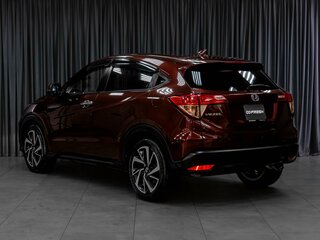 2015 Honda Vezel I, красный, 1715000 рублей, вид 2