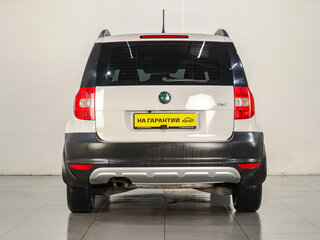 2012 Skoda Yeti I, белый, 859000 рублей, вид 5