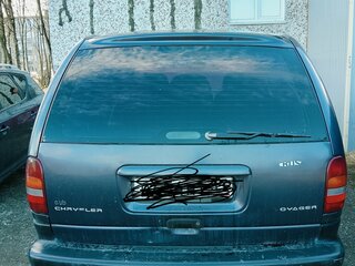 1995 Chrysler Voyager III, серый, 300000 рублей, вид 4