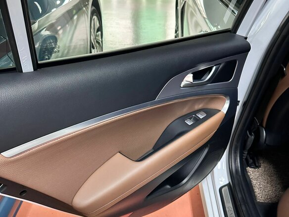 2019 Genesis G70 I, белый, 3250000 рублей - вид 19
