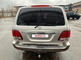 2004 Toyota Land Cruiser Cygnus 100 Series Рестайлинг 1, серебристый, 1800000 рублей, вид 5